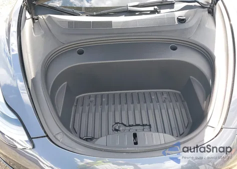 2022 Tesla Model 3 Long Range Dual Motor All-Wheel Drive z USA, uszkodzony, nr VIN 5YJ3E1EB2NF119675